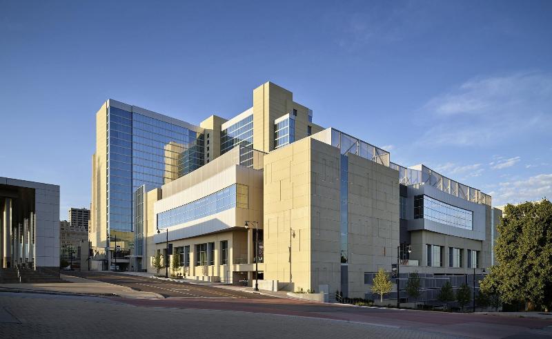 هتل Loews Kansas City