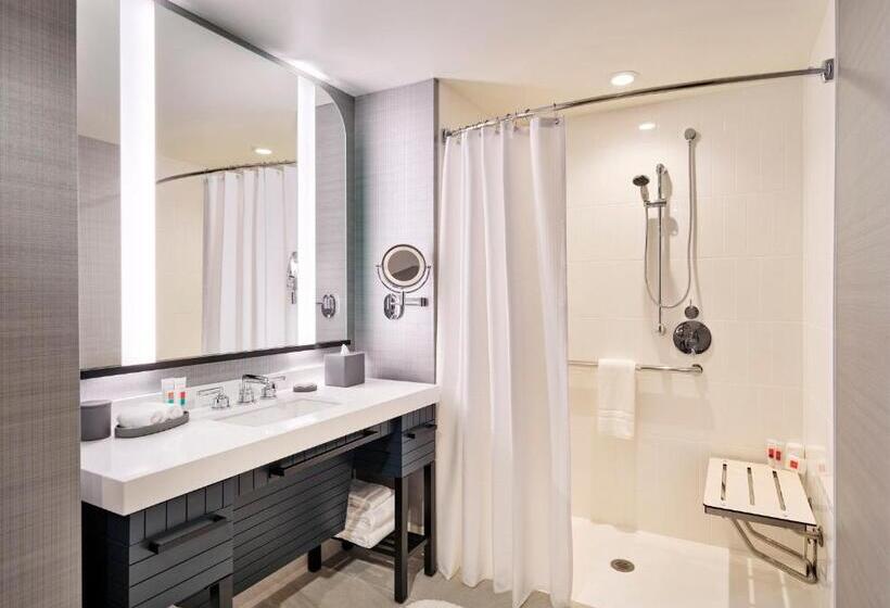 هتل Loews Kansas City