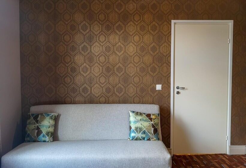 پانسیون Villa Kadriorg Hostel