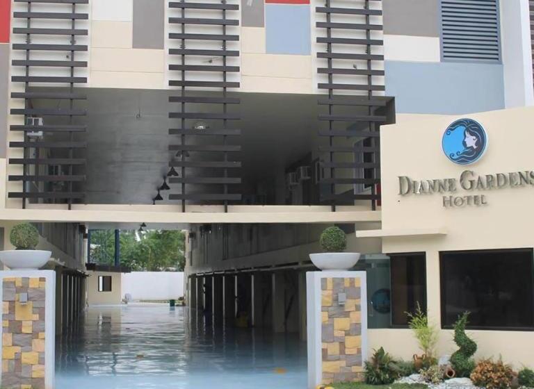 هتل Dianne Gardens