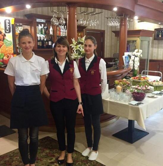 هتل Dworek Morski Spa & Wellness