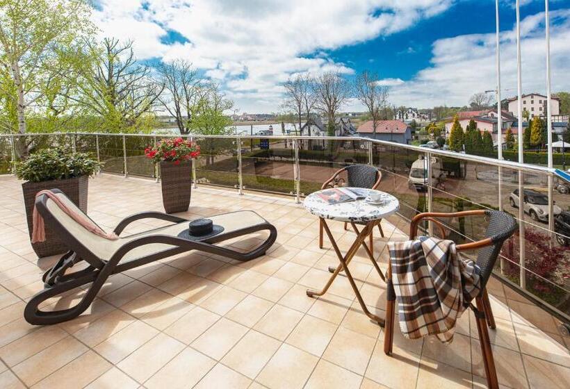هتل Dworek Morski Spa & Wellness