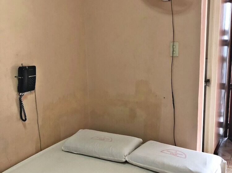 هتل Magic Square Inn
