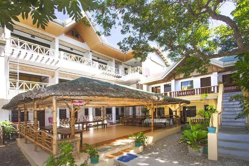 בית מלון כפרי Rob And Fred S Resort