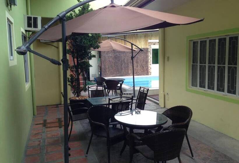 هتل Sun Moon Poolside