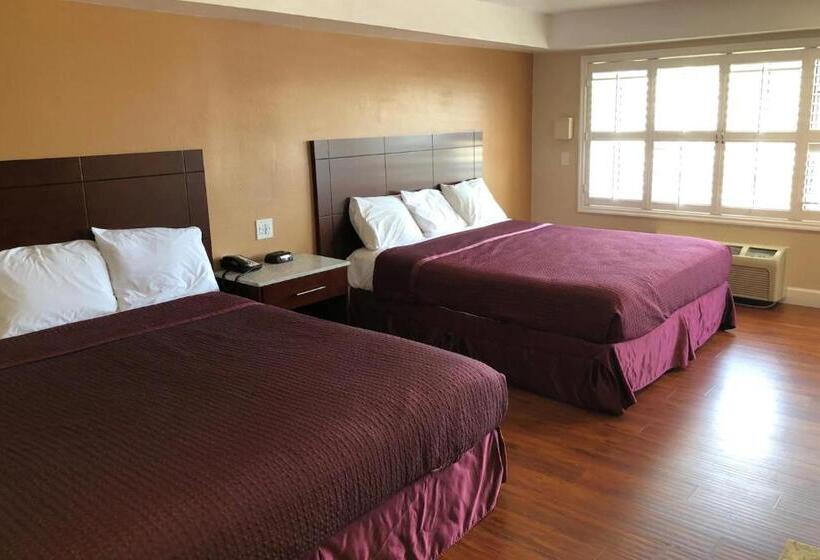 مُتل Travelodge By Wyndham Harbor City