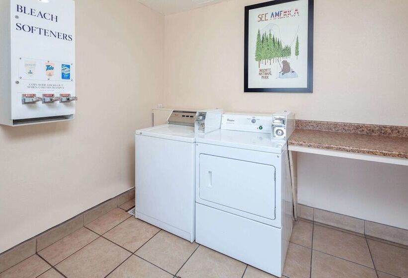 مُتل Travelodge By Wyndham Harbor City