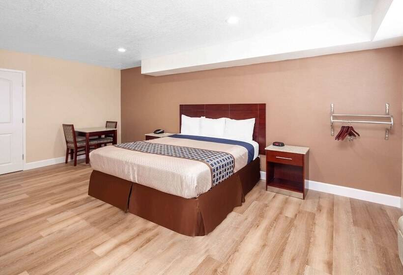مُتل Travelodge By Wyndham Harbor City