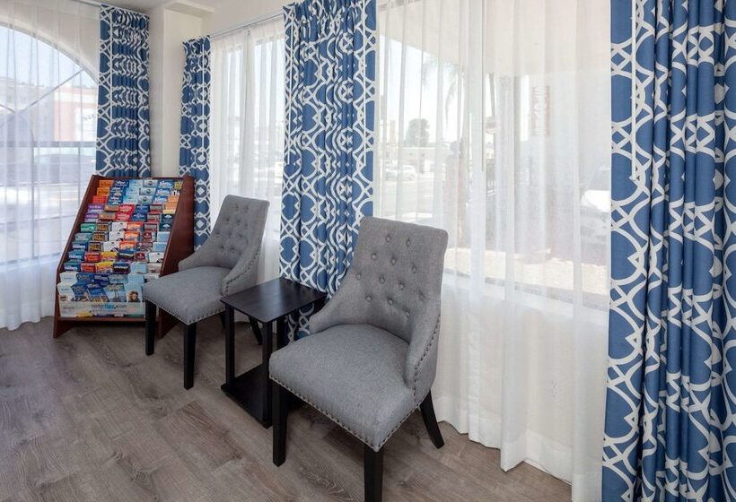 مُتل Travelodge By Wyndham Harbor City