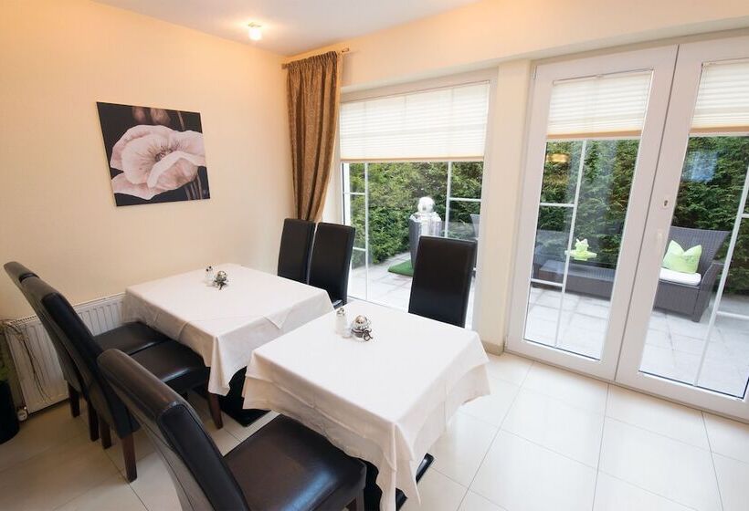 پانسیون Garni Bellaria