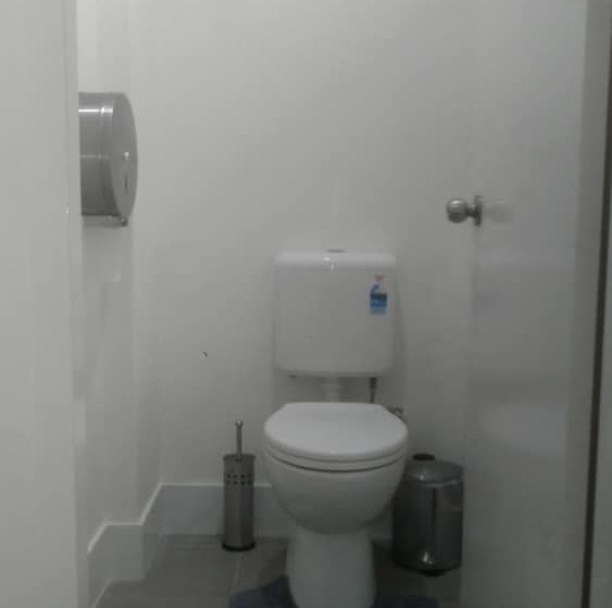 Perth City Backpackers Hostel   Note   Valid Passport Required To Check In