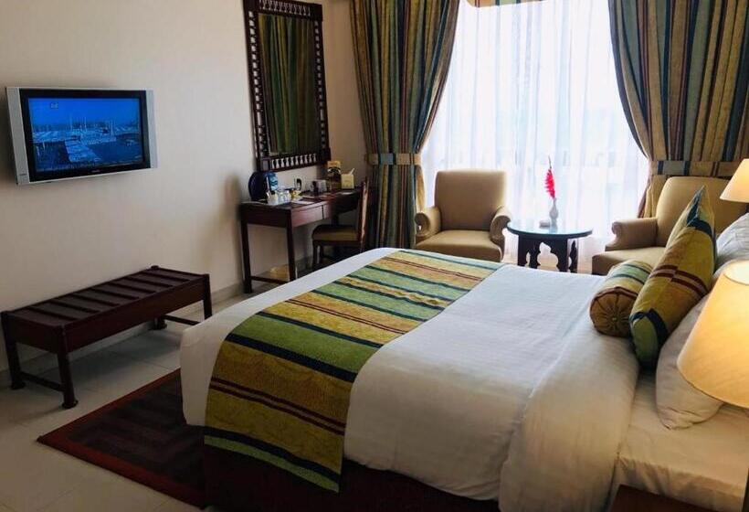 هتل Beach Luxury