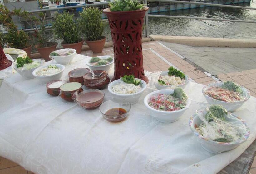 هتل Beach Luxury