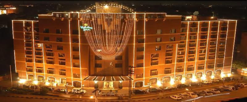 בית מלון כפרי Four Points By Sheraton Lahore