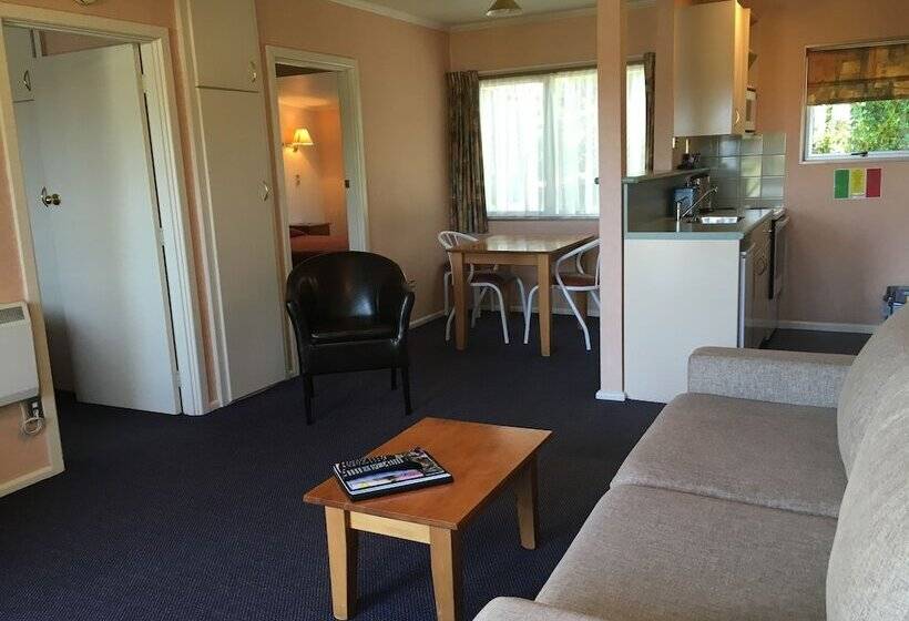 هتل Parklands Motor Lodge Timaru