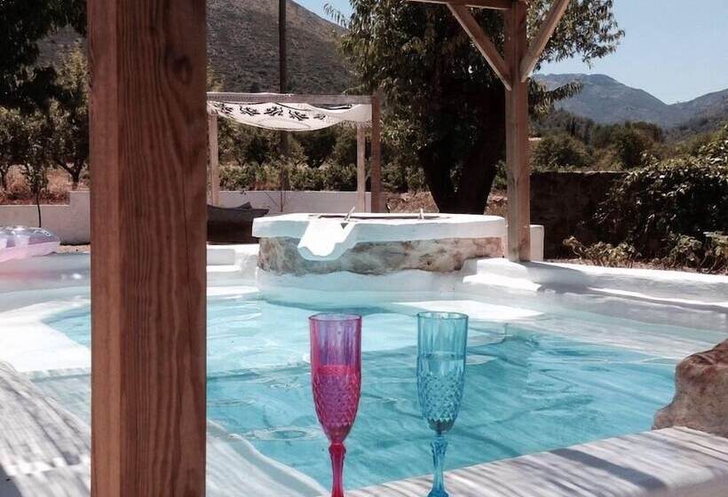 تختخواب و صبحانه Buena Idea   Adults Only