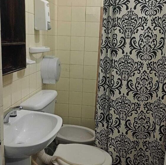 تختخواب و صبحانه Hostal La Pachamama