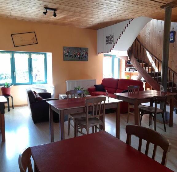 مبيت وإفطار Les Hortensias Gr 34   Chambres D Hôtes