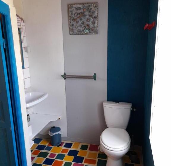 مبيت وإفطار Les Hortensias Gr 34   Chambres D Hôtes