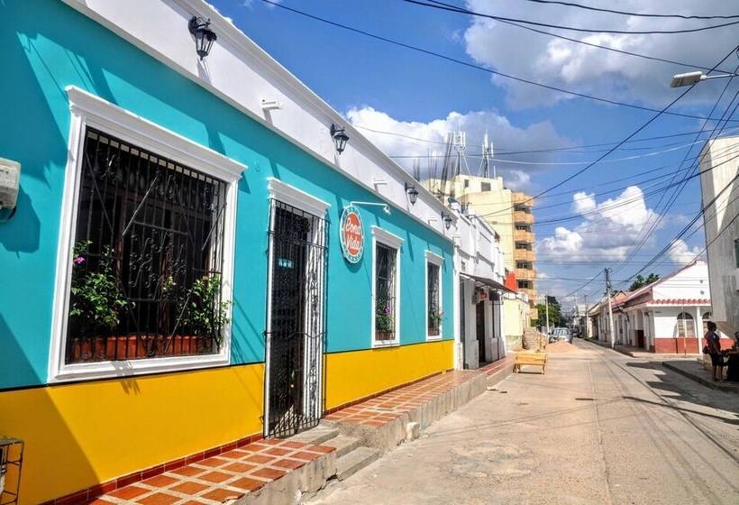 Bona Vida Hostel