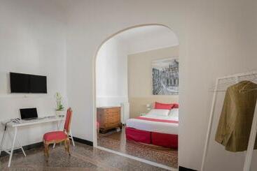 مسافرخانه Genova46 Suites & Rooms