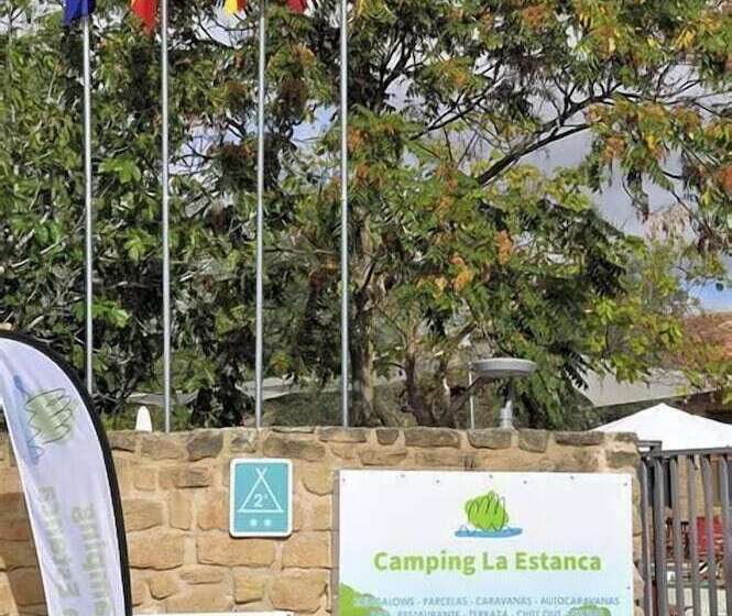 هتل Camping La Estanca