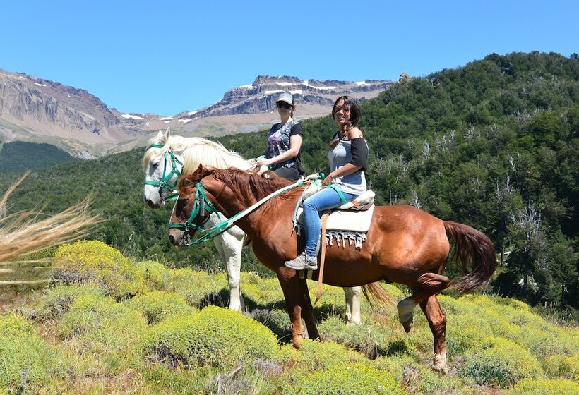 هتل Huemules Reserva De Montana