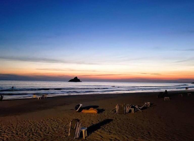 هتل Mares De Camburizinho