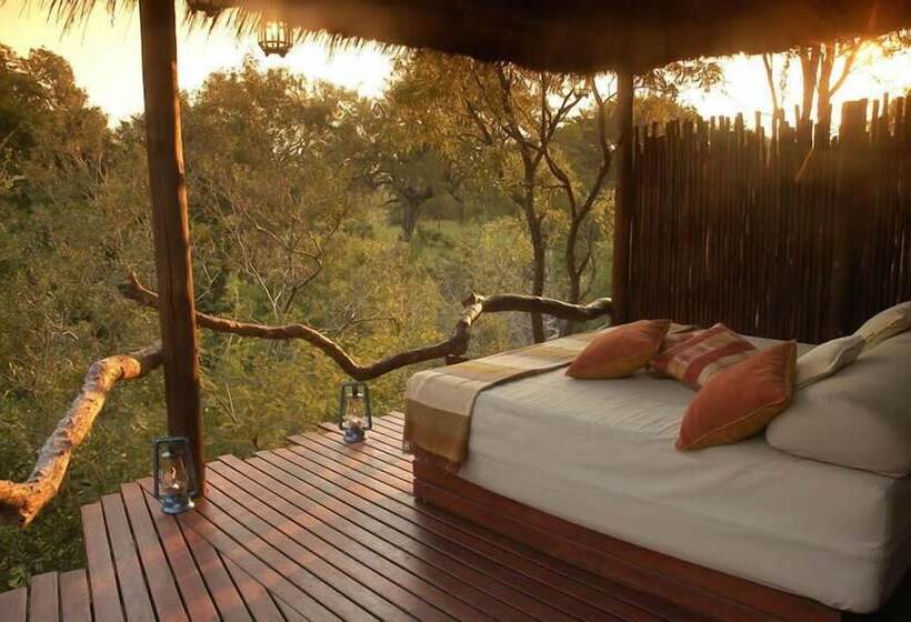 Отель Simbambili Game Lodge