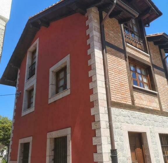 La Casa Roja