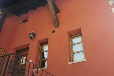 La Casa Roja