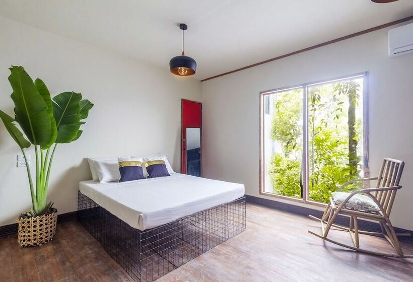 The Flying Fish Hostel Cebu