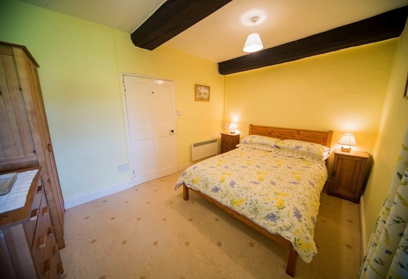 Higher Bruckland Farmhouse B&b