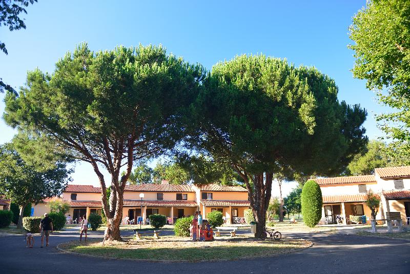 هتل Azureva Saint Cyprien