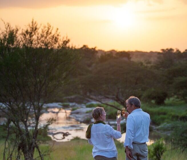 Отель Elewana Serengeti Migration Camp