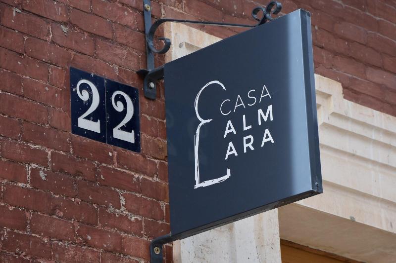 تختخواب و صبحانه Casa Almara