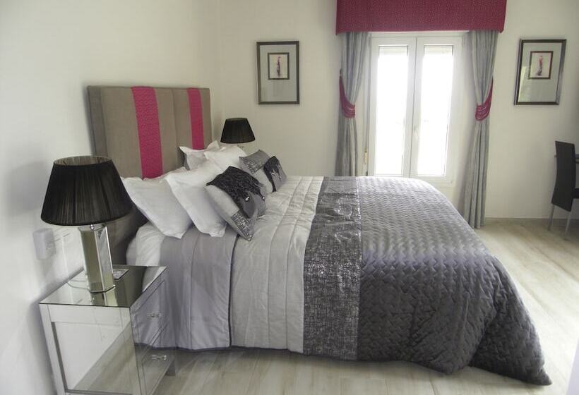 Bed and Breakfast Three Palms   Adults Only