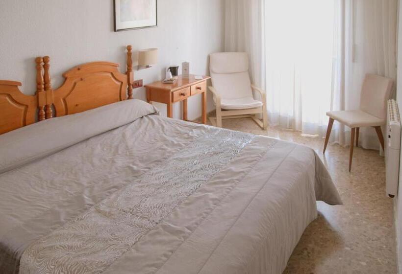 Hostal La Toba