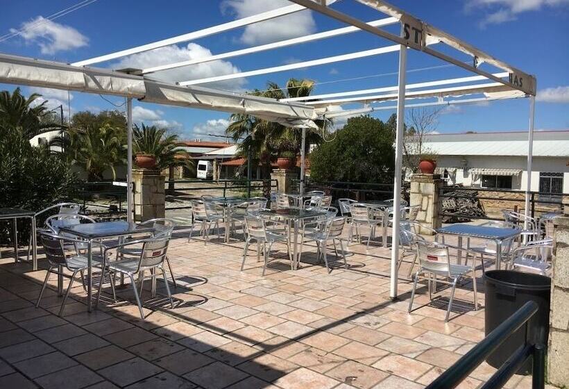 Hostal Las Encinas