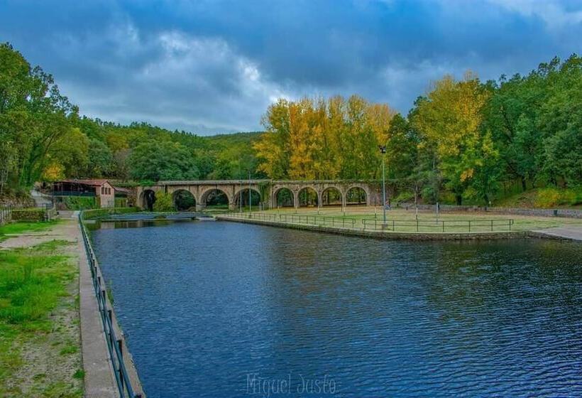 Hostel El Lago Caceres