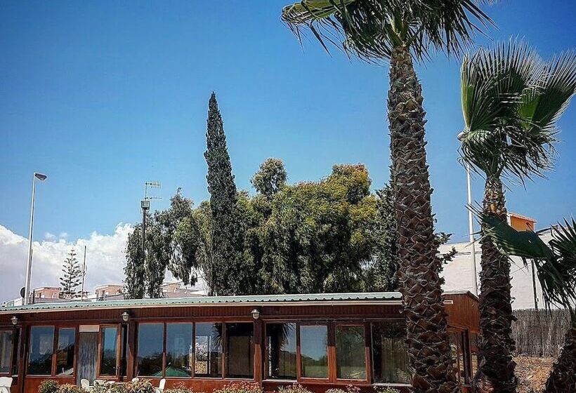 هتل Taiga Almeria Playa