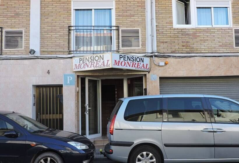 پانسیون Hostal Monreal