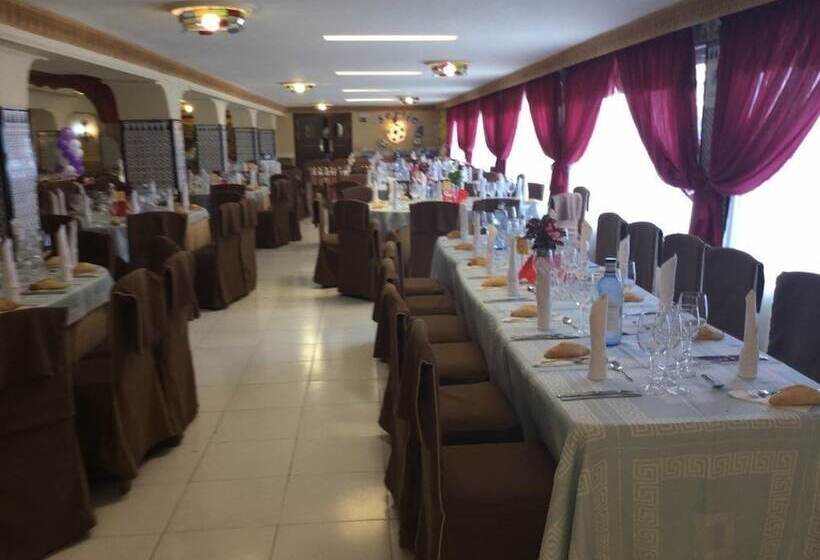 پانسیون Restaurante Montserrat