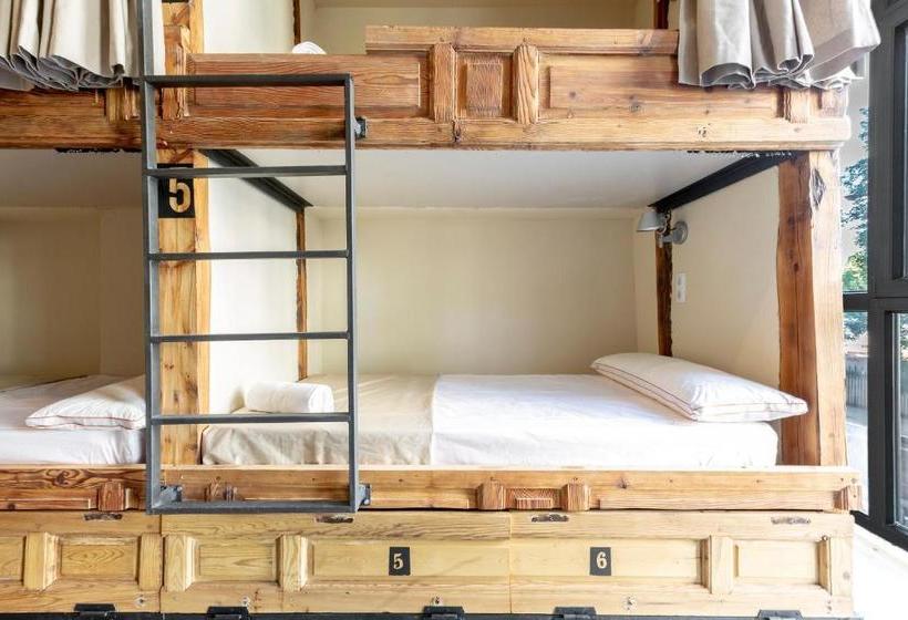 A&b Hostel Príncipe Pío