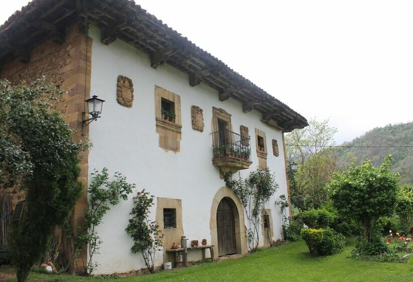 هاستل Casona De Treviño
