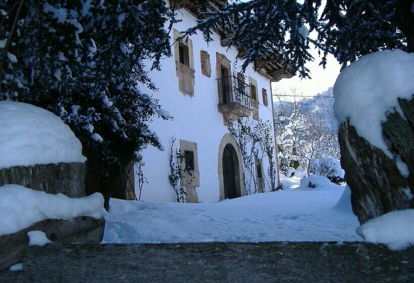 هاستل Casona De Treviño