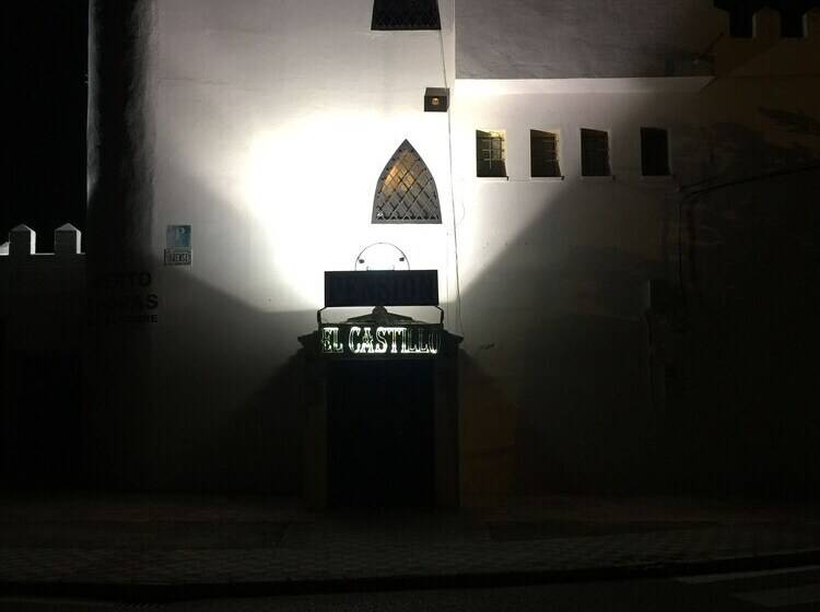 هاستل El Castillo