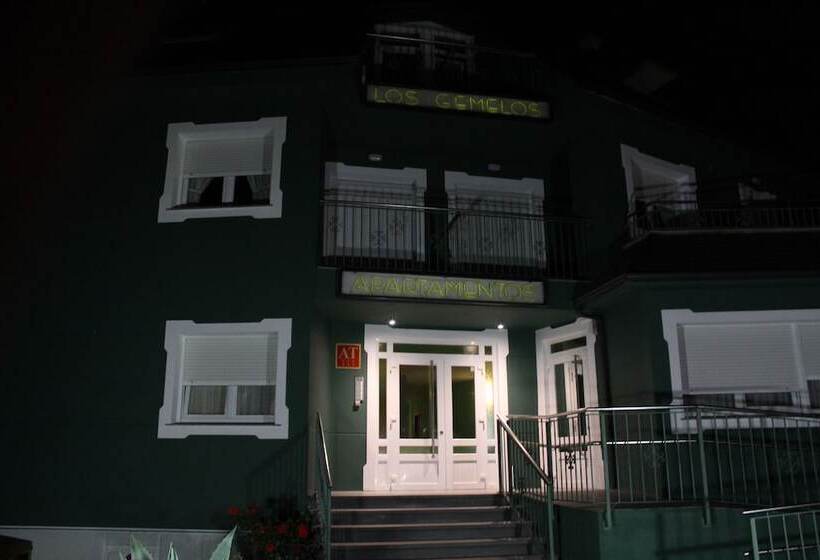 Apartamentos Los Gemelos