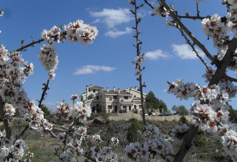 مسافرخانه La Alberquilla