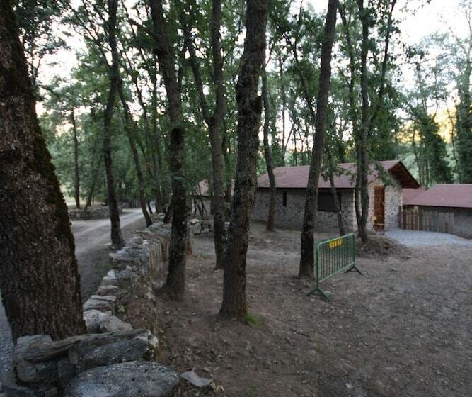 هتل Cabañas Bungalow Albergue Camping Valle Do Seo